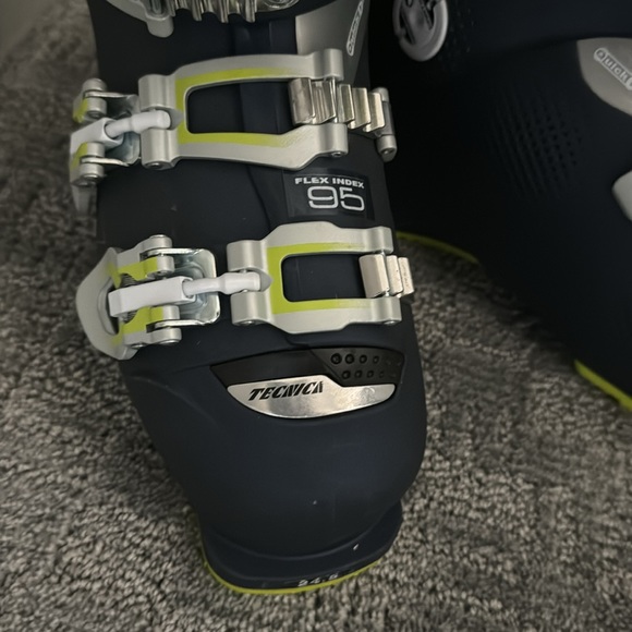 Tecnica Mach1 95W MV Ski Boots - Women's 2017 24.5, Blue - Picture 4 of 5